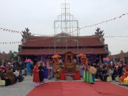 le-hoi-xuan-truyen-thong-chua-thang-phuc