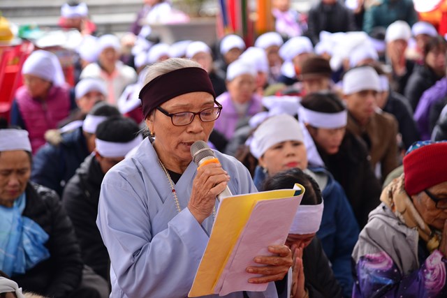 Thượng tọa Thích Quảng Minh chia sẻ tại buổi lễ cầu siêu