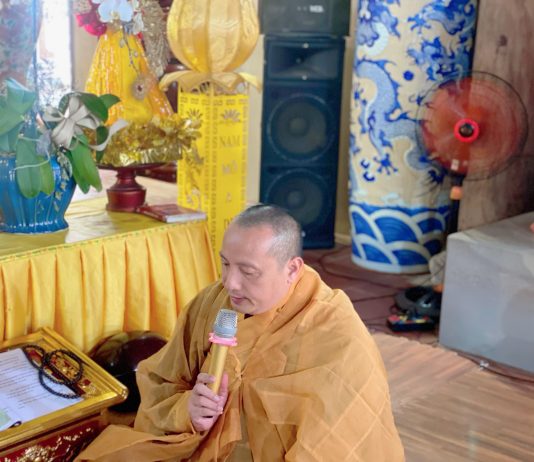 tung-gioi-mua-an-cu-tai-cho (8)