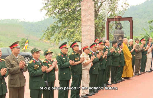 trang-su-vang-noi-rung-thieng-yen-tu